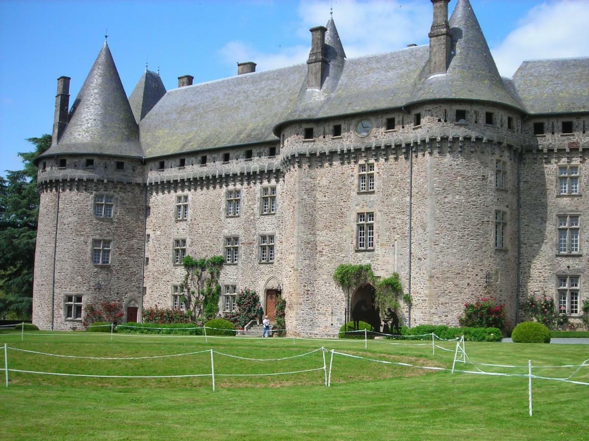 Maison Lyre, Pompadour Hotel Arnac-Pompadour Exterior photo